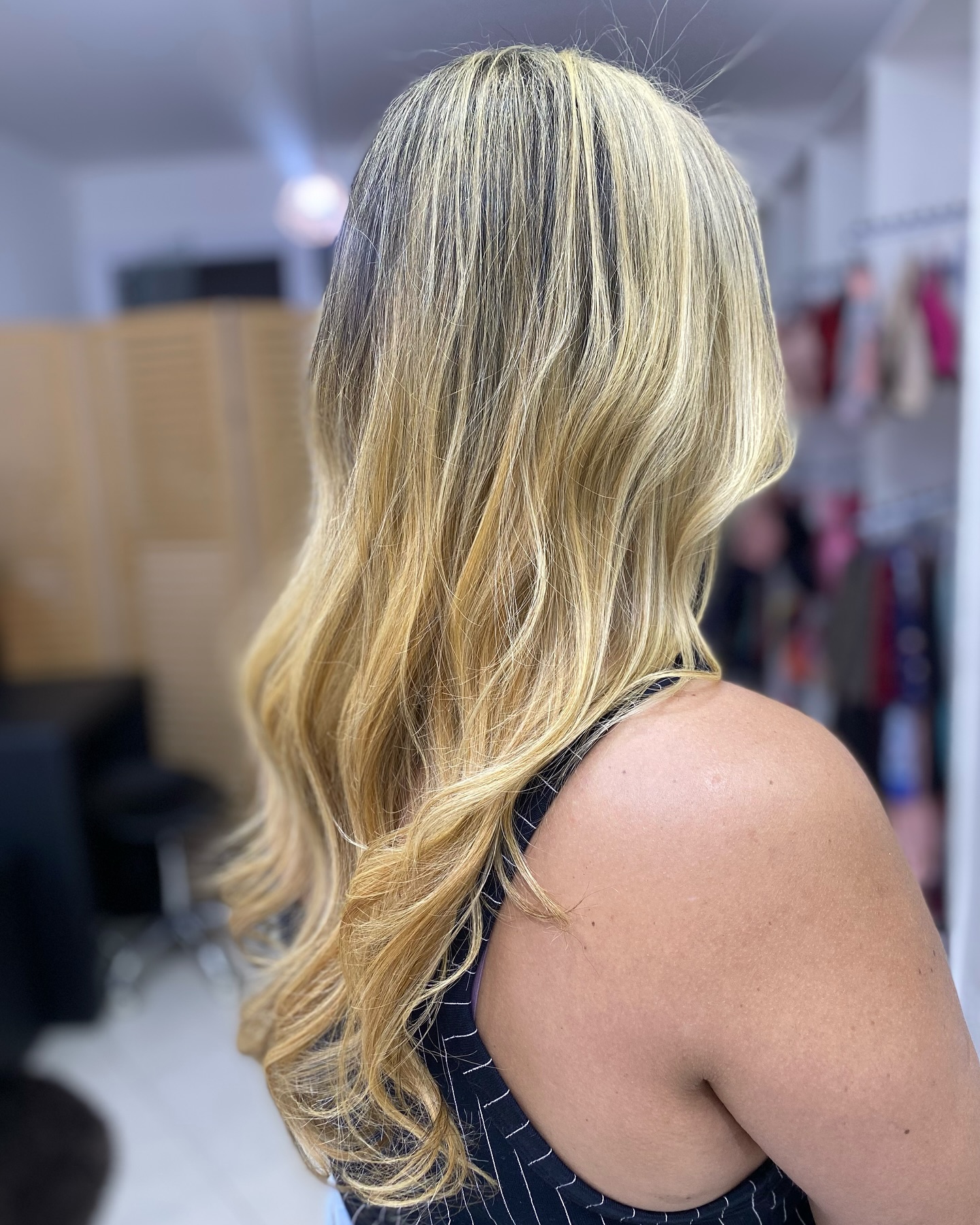 Coloração mechas douradas — D&A Studio