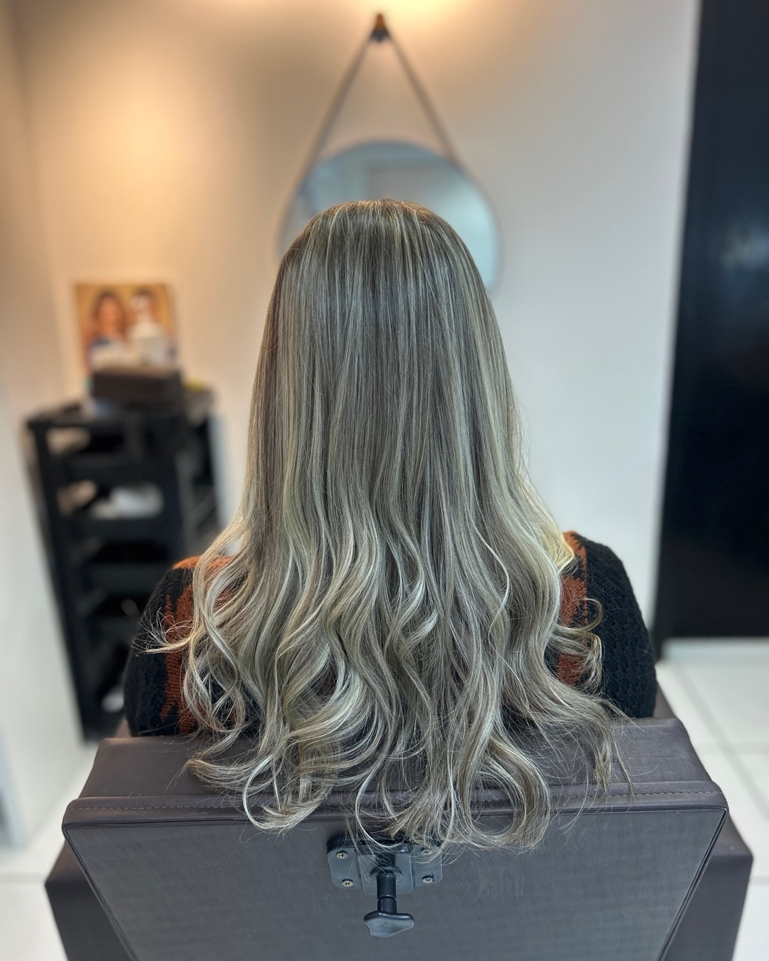 Mechas loiras com ondas — D&A Studio
